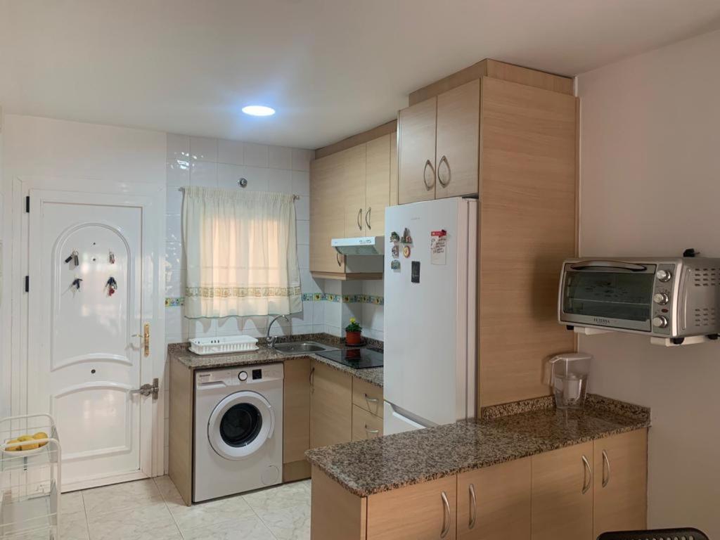 Alquilo Hermoso Apartamento En La Paradisiaca Oropesa Del Mar, 2Habitaciones, 1 Bano, Cocina, Salon, Aire Acondicionado Y Balcon A 400 Metros De La Playa Morro De Gos, Muy Cerca De Supermercados, Comercios Y Bares Buitenkant foto