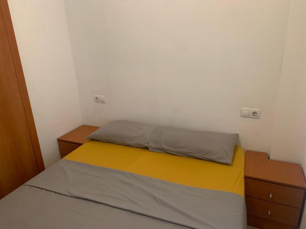 Alquilo Hermoso Apartamento En La Paradisiaca Oropesa Del Mar, 2Habitaciones, 1 Bano, Cocina, Salon, Aire Acondicionado Y Balcon A 400 Metros De La Playa Morro De Gos, Muy Cerca De Supermercados, Comercios Y Bares Buitenkant foto
