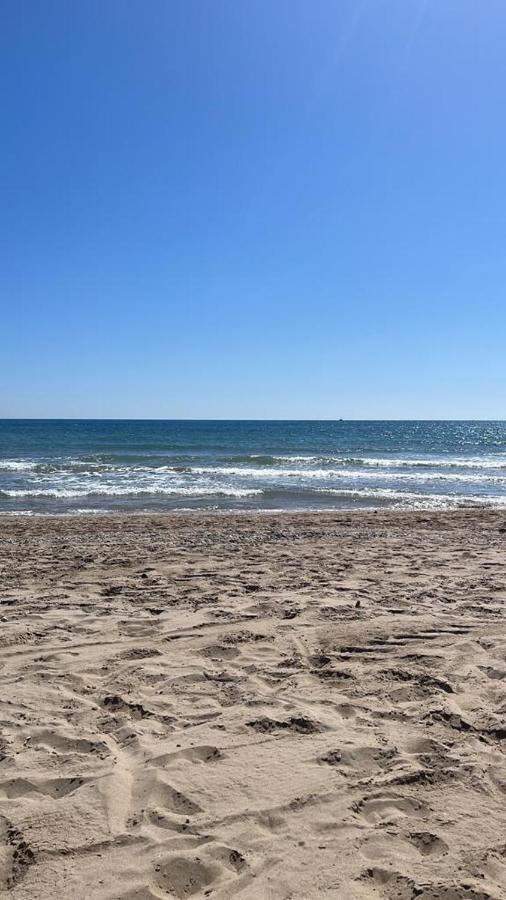 Alquilo Hermoso Apartamento En La Paradisiaca Oropesa Del Mar, 2Habitaciones, 1 Bano, Cocina, Salon, Aire Acondicionado Y Balcon A 400 Metros De La Playa Morro De Gos, Muy Cerca De Supermercados, Comercios Y Bares Buitenkant foto